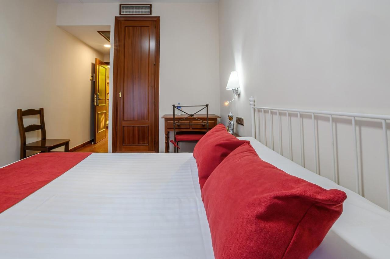 Hotel H28 Camas Exterior foto
